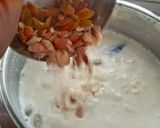 A picture of step 3 of Chaler Payesh / Bengali Kheer.