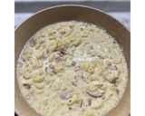Foto langkah ke 3 dari resep Creamy Pasta Carbonara.