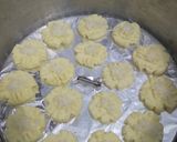 Foto langkah ke 4 dari resep Kue Semprit No Mixer No Oven.