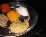 A picture of step 2 of Aalu gazar matar.