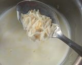 A picture of step 2 of Vermicelli kheer.