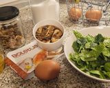 Foto del paso 1 de la receta Tortilla con boletus y espinacas