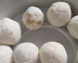 A picture of step 2 of Paneer Mastani.