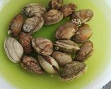 Foto del paso 1 de la receta: Almejas a la andaluza