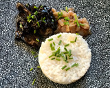 Foto del paso 6 de la receta: Chipirón en su tinta encebollado
