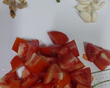 टमाटर लहसुन की तीखी मीठी चटनी(tamatar lahsun ki teekhi meethi chutney recipe in hindi) रेसिपी चरण 1 फोटो