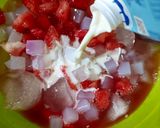Foto langkah ke 2 dari resep Es semangka kelapa.