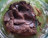 Foto langkah ke 3 dari resep Cookies coklat simpel (tanpa mixer, tanpa cetakan).