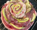 Foto del paso 1 de la receta: Enrollado de carne al horno con forma de rosa (vacío al limón)