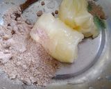 A picture of step 2 of Crunchy walnuts cookies.