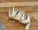 A picture of step 2 of Daikon & Mushroom Miso Soup.