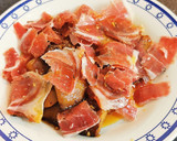 Foto del paso 3 de la receta: Rovellons  salteados con  Jamón  ibérico