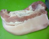 Hình bước làm 1 của món Ba Rọi Chiên Mật Mía