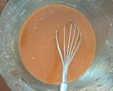 Foto langkah ke 3 dari resep Bolu karamel sarang semut.