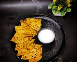 A picture of step 6 of Aloo Paratha.