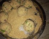 A picture of step 6 of Cheesy rice bolls.
