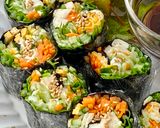 A picture of step 5 of Japanese Nori Wrapping Salad.