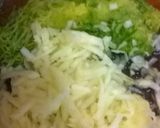 Foto del paso 2 de la receta: Torta de manzana y zapallito verde