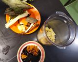 Foto langkah ke 1 dari resep Emie / Mie rebus Medan (Vegetarian).