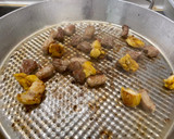Foto del paso 1 de la receta: Arroz con churrasco y pollo al curry con aroma de tomillo