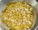 Foto langkah ke 3 dari resep Kacang mete goreng.