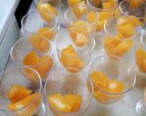 Foto del paso 1 de la receta: Shots de durazno