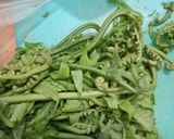 Foto langkah ke 1 dari resep Tumis pakis cumi pete.