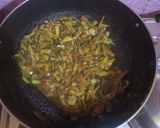 আলু পেঁয়াজকলি দিয়ে মৌরলা মাছের চচ্চড়ি(aloo peyajkali diye mourala chochori recipe in Bengali) রেসিপির ধাপ 7 ছবি