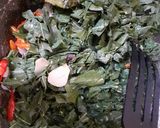 Foto langkah ke 2 dari resep Tumis daun singkong simpel.