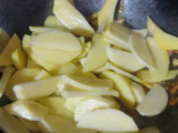 आलू प्याज़ की सब्जी(aloo pyaz ki sabzi recipe in hindi)
