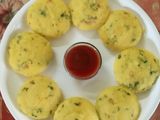 मूँग दाल वेजिटेबल इड्ली(Moong dal vegetable Idli recipe in Hindi)
