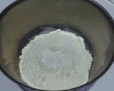 Foto langkah ke 2 dari resep Bolu Karamel Panggang.