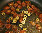 Foto del paso 5 de la receta: Spaghetti con anchoas y mini kumatos confitados