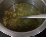 A picture of step 2 of Dal Palak.