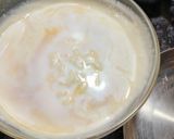 A picture of step 5 of Banana Suji Cake.