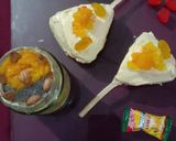 A picture of step 3 of Eggless mango cake popsicles.