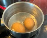 Hình bước làm 1 của món Nui Trộn Dầu Olive Kèm Trứng Gà Luộc