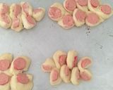 Foto langkah ke 3 dari resep Roti Kepang Sosis.