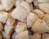 A picture of step 4 of Rava Idli.