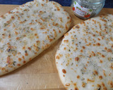 Foto del paso 1 de la receta: Focaccias al romero con palmitos y queso Brillant-Savarin, sin horno