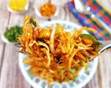 A picture of step 11 of Crispy Noodles Chaat.