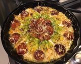 Une image de l'étape 12 de Fleurs de courgettes farcies aux crevettes tomates cerises noires et deux fromages.