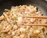 Une image de l'étape 9 de Crevettes sautées au chou chinois 🐯🐉.