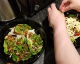 A picture of step 4 of Carb free tacos with chilli.