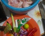 Foto langkah ke 1 dari resep Ayam Cincane Khas Samarinda.