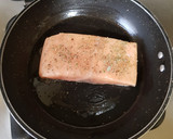 Foto del paso 5 de la receta: Salmón con bruschetta