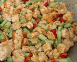 Foto langkah ke 2 dari resep Sambal goreng tempe buncis.