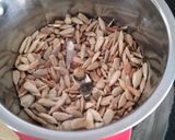 A picture of step 3 of Sunflower seeds laddu.