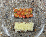 Foto del paso 3 de la receta: 🌿🍅🧀 Sándwich caprese con pan de lentejas 🧀🍅🌿 Tomates cherry, muzzarella y pesto de albahaca