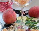Pas rețetă Cocktail din șampanie cu piersici și înghețată 1 fotografie